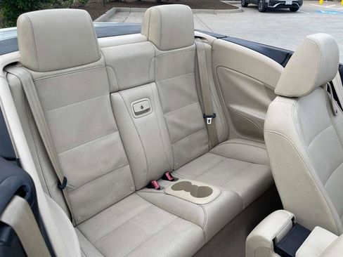 Used 2014 Volkswagen Eos FWD image 62