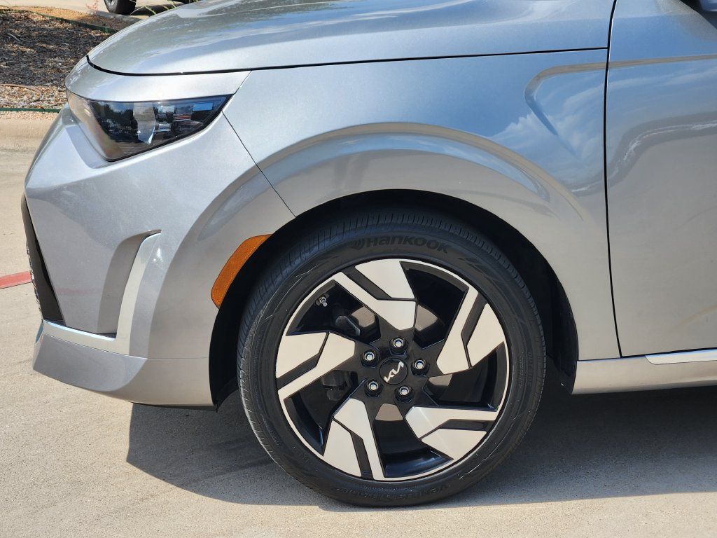 Certified 2024 Kia Soul GT-Line FWD image 17