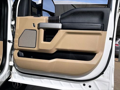 Used 2020 Ford F250 Lariat w/ Lariat Value Package image 25