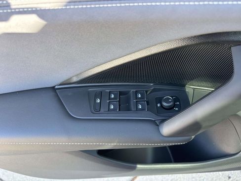 New 2026 Volkswagen Tiguan SE R-Line image 13