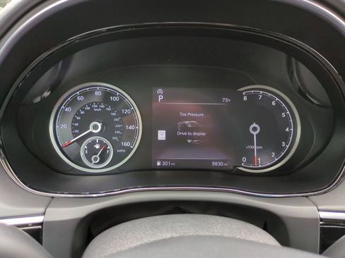 Used 2025 Genesis GV70 2.5T image 28