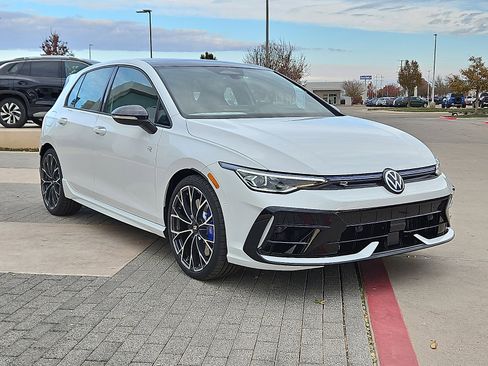 New 2026 Volkswagen Golf image 4