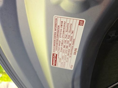 Used 2020 Toyota Highlander LE image 54