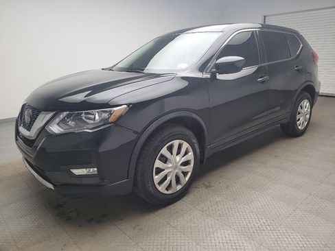Used 2018 Nissan Rogue S AWD/4WD image 2
