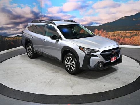 Used 2025 Subaru Outback Premium w/ Popular Package #1A image 1