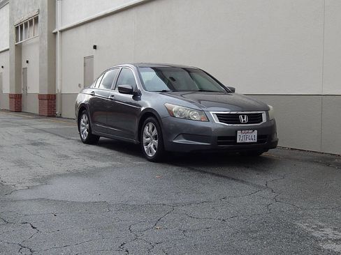 Used 2010 Honda Accord EX-L image 1