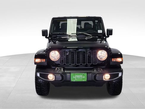 Certified 2025 Jeep Gladiator High Tide image 16