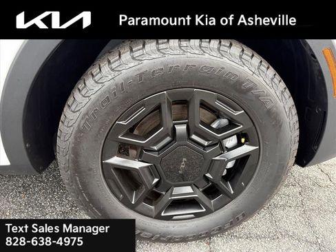 Used 2025 Kia Sorento SX Prestige image 30