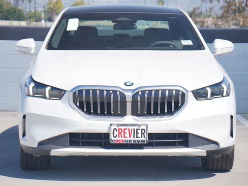 New 2026 BMW 530i w/ Executive Package RWD image 2