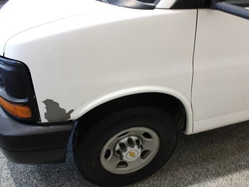 Used 2007 Chevrolet Express 3500 image 11