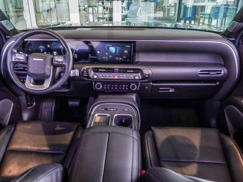 Certified 2026 Hyundai Palisade Calligraphy FWD image 5