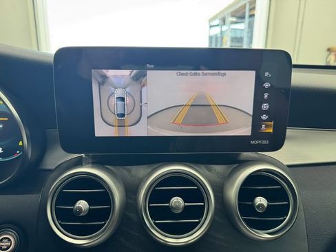 Used 2021 Mercedes-Benz GLC 300 4MATIC Coupe image 28