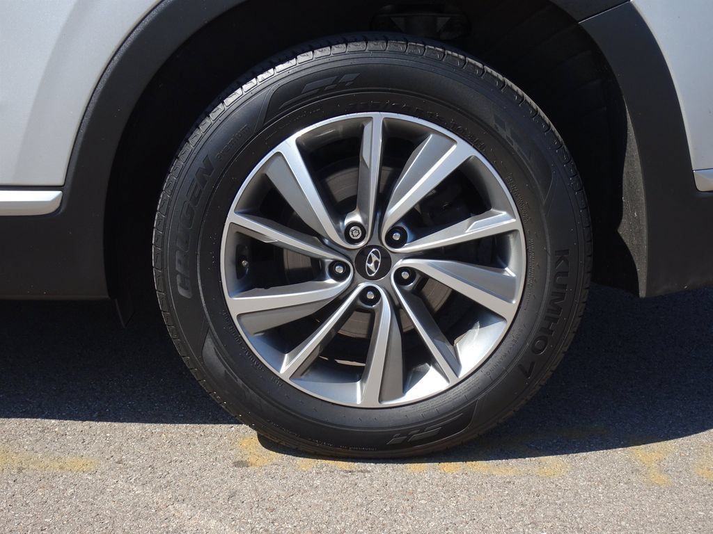 Used 2019 Hyundai Santa Fe AWD image 26