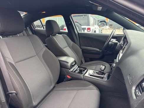 Used 2021 Dodge Charger SXT w/ Blacktop Package image 28