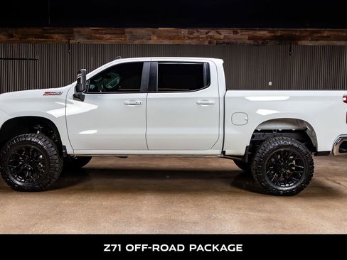 Used 2023 Chevrolet Silverado 1500 LT w/ Z71 Off-Road Package image 6