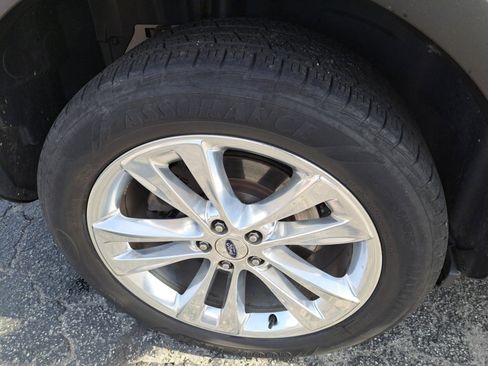 Used 2018 Ford Explorer Limited w/ Equipment Group 301A image 17