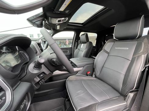 New 2026 RAM 3500 Laramie AWD/4WD image 9
