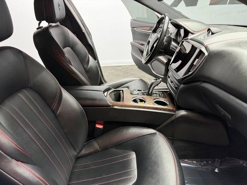 Used 2021 Maserati Ghibli S RWD image 51
