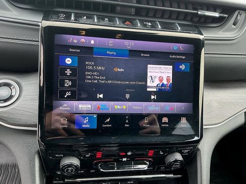 Used 2021 Jeep Grand Cherokee L Limited image 16