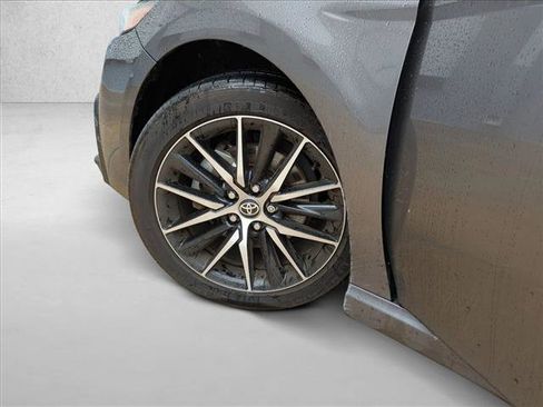 Certified 2022 Toyota Camry SE image 7