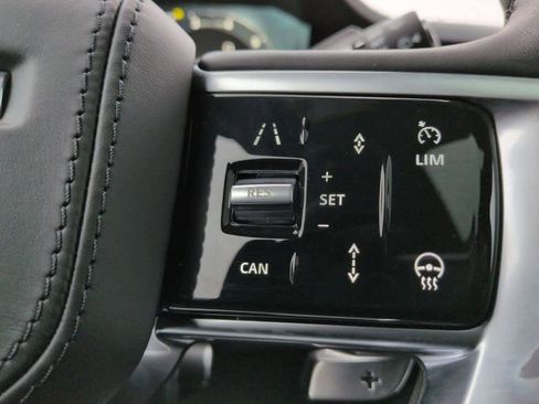 New 2026 Land Rover Range Rover SE image 26