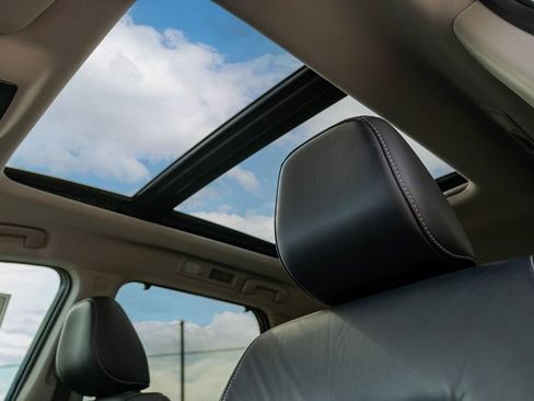 Used 2022 Nissan Pathfinder Platinum w/ Cargo Package image 26