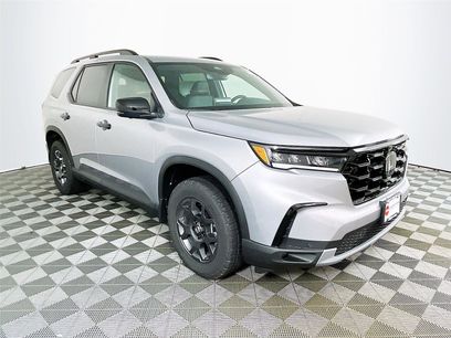 New 2025 Honda Pilot TrailSport