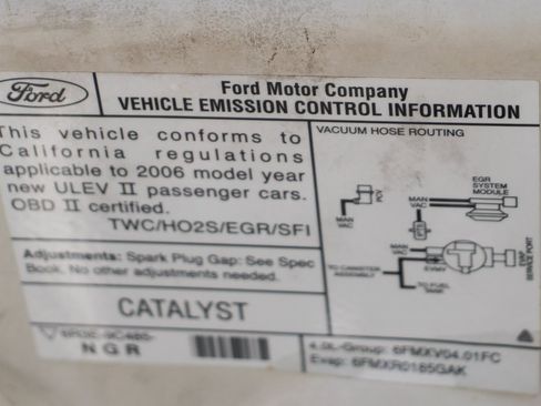 Used 2006 Ford Mustang Premium image 14