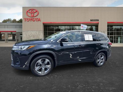 Used 2019 Toyota Highlander Limited Platinum AWD/4WD image 3