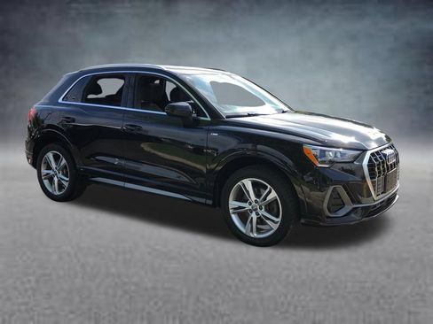 Used 2020 Audi Q3 2.0T Premium AWD/4WD image 15