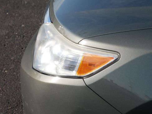 Used 2013 Toyota Camry LE image 16