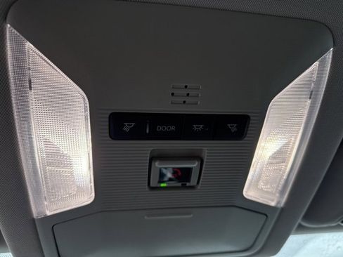 Used 2022 Toyota RAV4 LE image 35