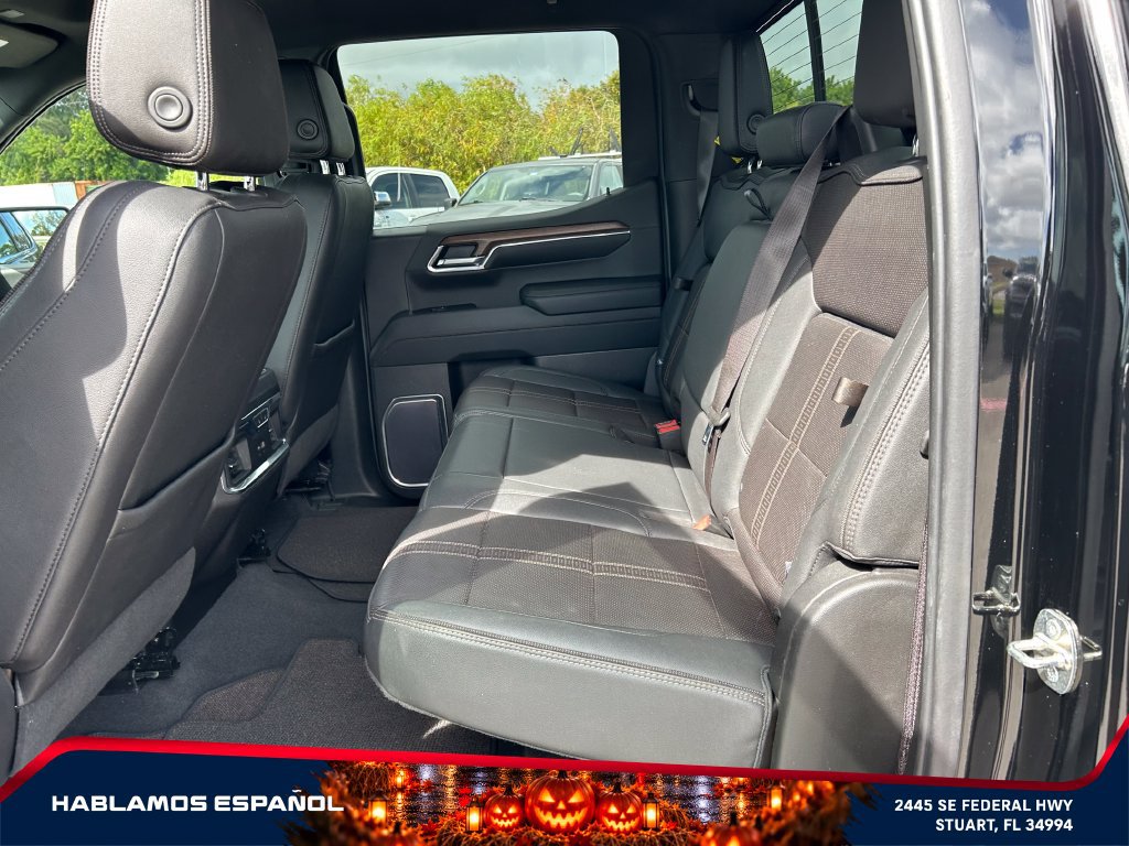 Used 2023 Chevrolet Silverado 1500 High Country RWD image 9