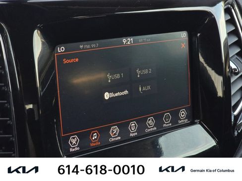 Used 2020 Jeep Compass Latitude AWD/4WD image 28