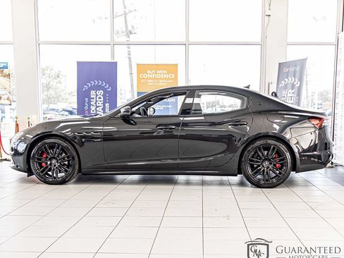 Used 2024 Maserati Ghibli Modena Q4 AWD/4WD image 6