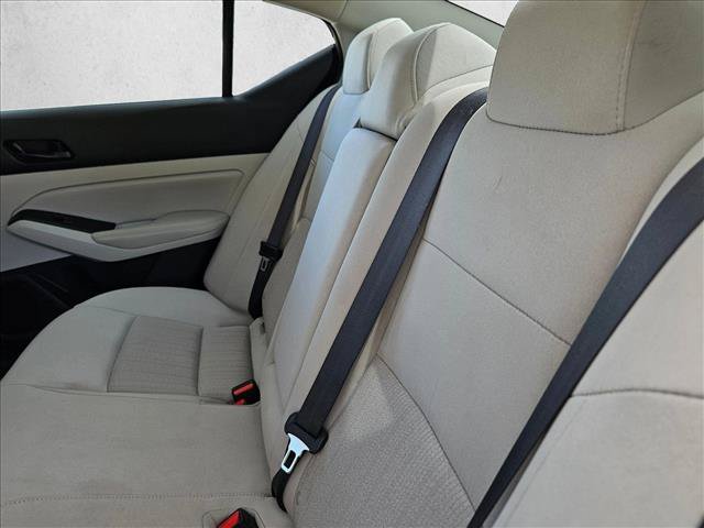 Used 2025 Nissan Altima 2.5 SV FWD image 13
