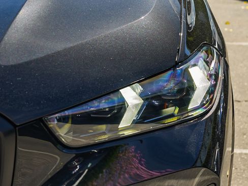 New 2026 BMW X5 sDrive40i w/ M Sport Package image 8