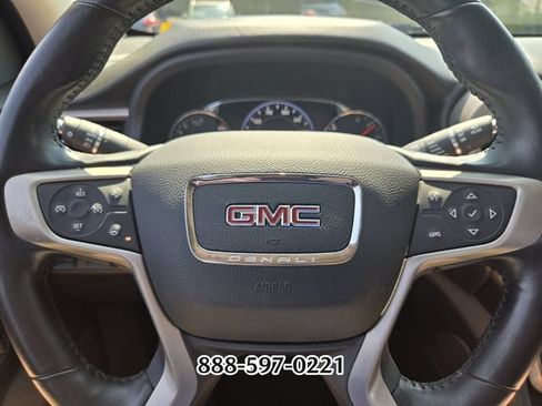Used 2020 GMC Acadia Denali w/ Denali Ultimate Package AWD/4WD image 28