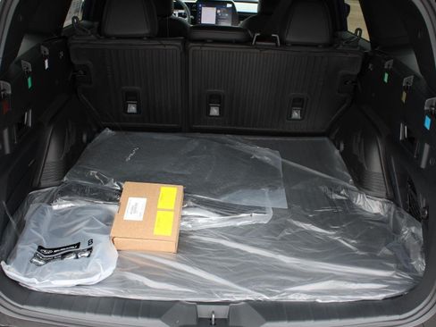 New 2026 Subaru Outback Touring XT AWD/4WD image 9