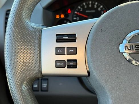 Used 2021 Nissan Frontier SV AWD/4WD image 22