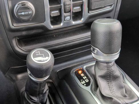 Used 2020 Jeep Gladiator Sport w/ Quick Order Package 24S AWD/4WD image 29