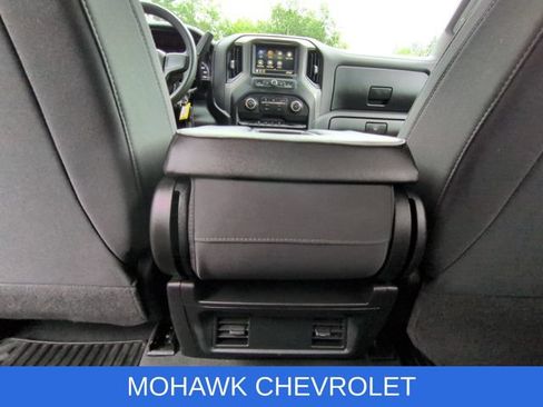 Used 2019 Chevrolet Silverado 1500 Custom Trail Boss w/ Custom Convenience Package AWD/4WD image 21