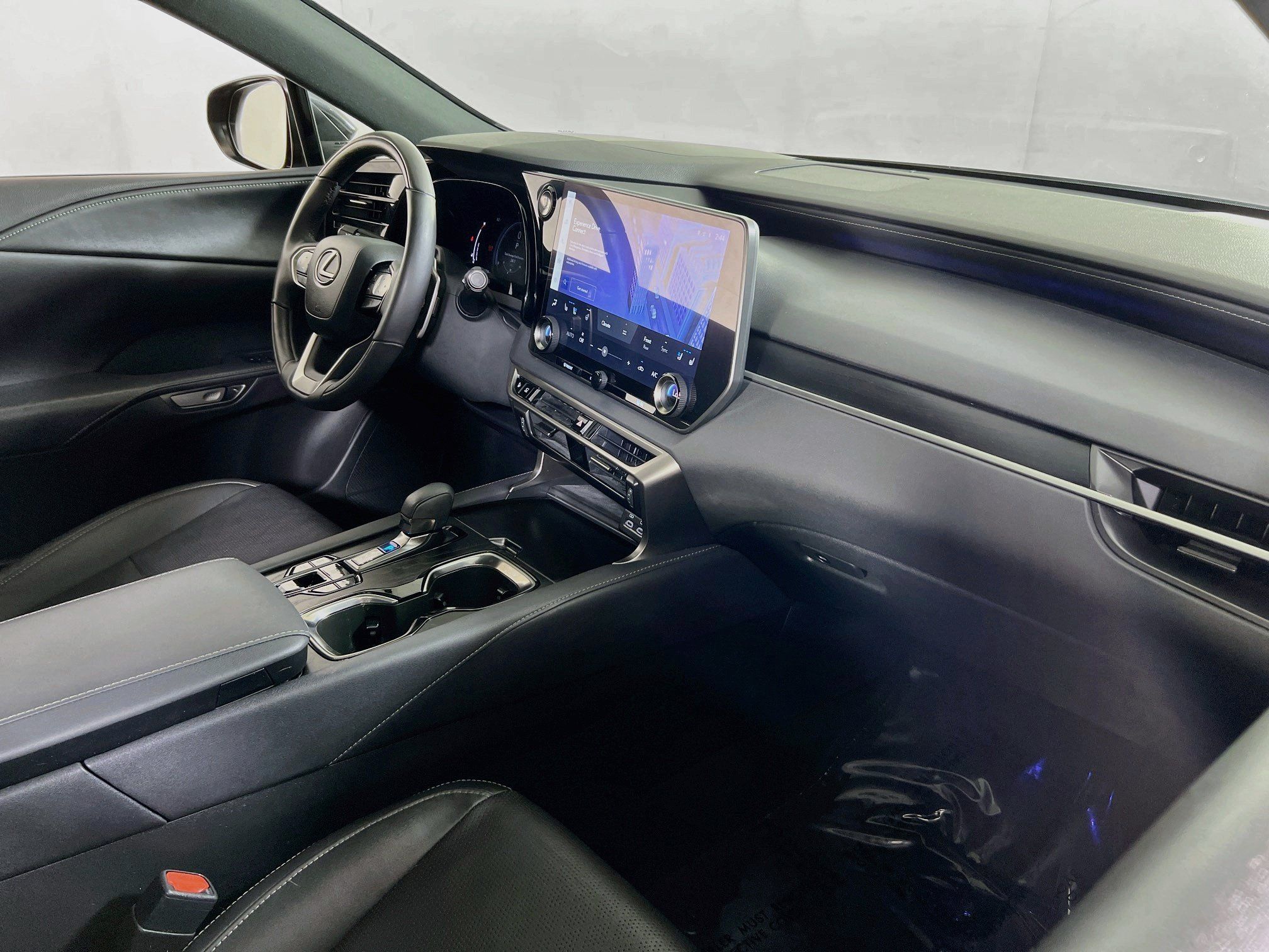 Used 2023 Lexus RX 350 Premium Plus w/ Accessory Package AWD/4WD image 29