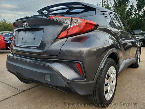 Used 2019 Toyota C-HR LE image 15