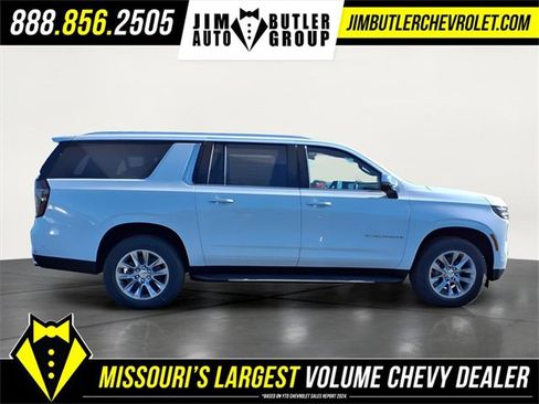 New 2026 Chevrolet Suburban Premier image 26