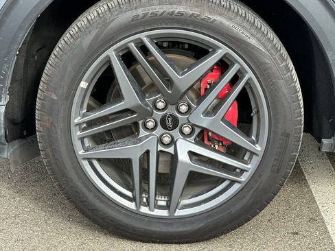 Used 2025 Ford Explorer ST-Line w/ ST-Line Street Pack image 48