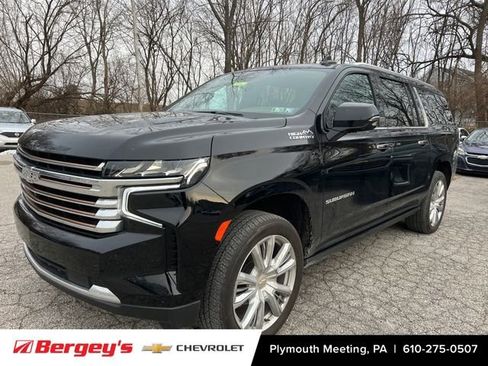 Used 2023 Chevrolet Suburban High Country image 8