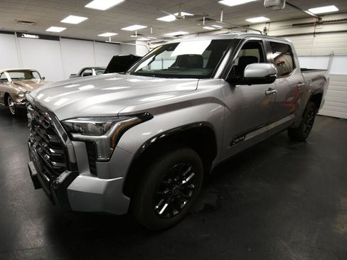 Used 2024 Toyota Tundra Platinum image 3