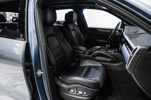Used 2019 Porsche Cayenne AWD/4WD image 32