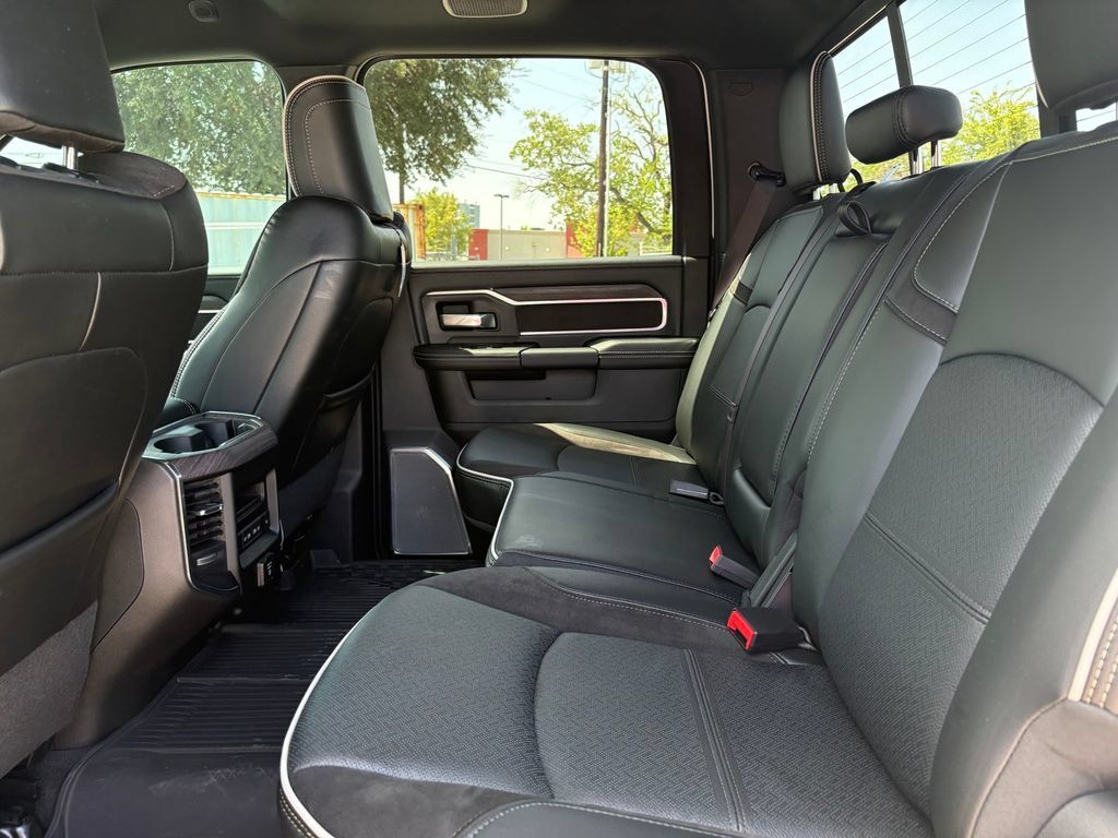 Used 2026 RAM 3500 Laramie AWD/4WD image 17